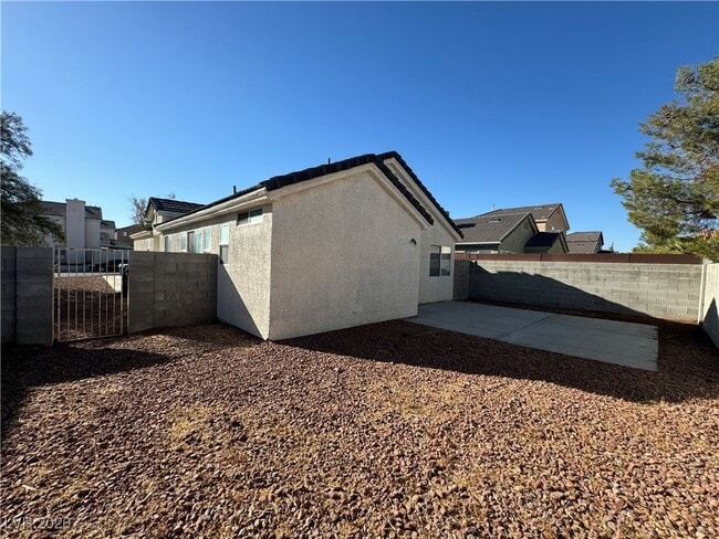 Building Photo - 4466 Flaming Ridge Trail