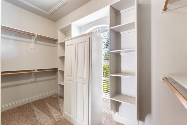 Building Photo - 4103 SE 3rd St