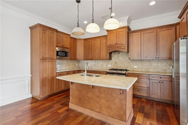 Building Photo - 24 Buford Village Walk