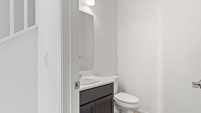 Building Photo - 2BR Townhouse in Imperial Beach with Washer/Dryer and Garage!