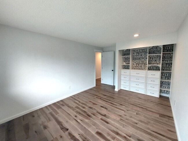 Building Photo - Charming and One of a Kind Three Bedroom