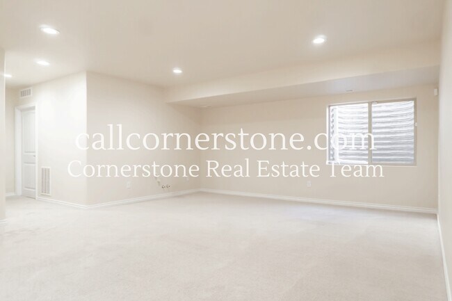 Building Photo - 11081 Echo Canyon Dr
