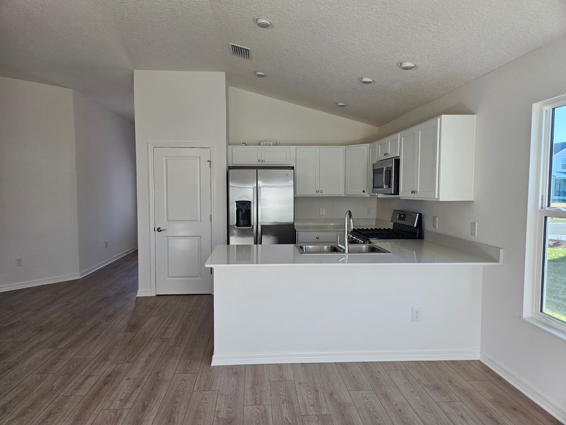 Building Photo - 2330 Hobkirk Loop