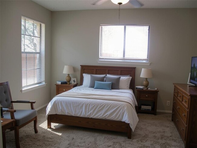 Building Photo - 509 Algerita Dr