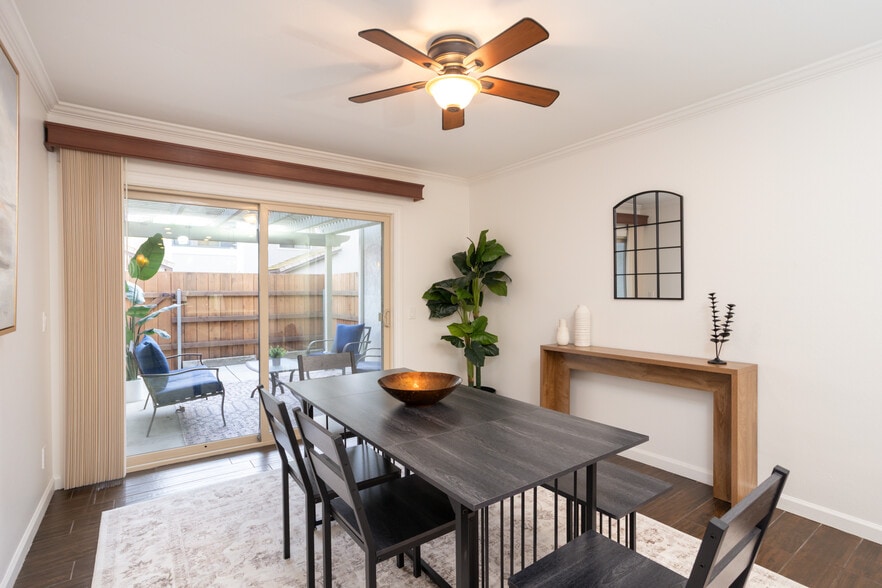 Building Photo - 5244 Edge Park Way