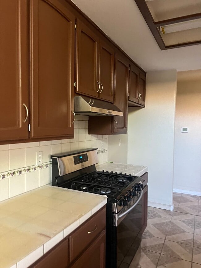 Building Photo - Lovely 3 bedroom 2 bath home in a great neighhborhood