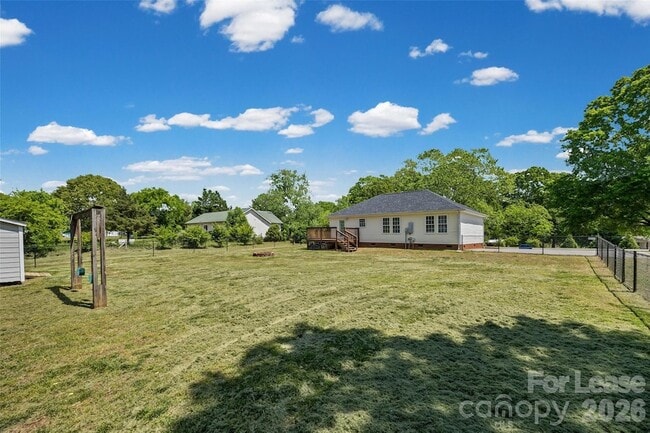 Building Photo - 425 Griggs Rd