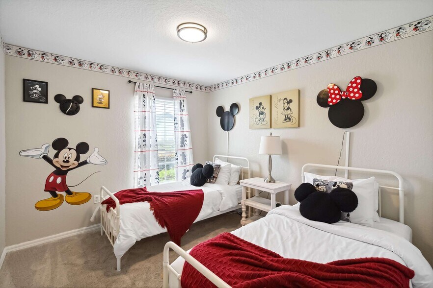 Mickey Mouse Room with Twin Beds - 222 Reserve Dr