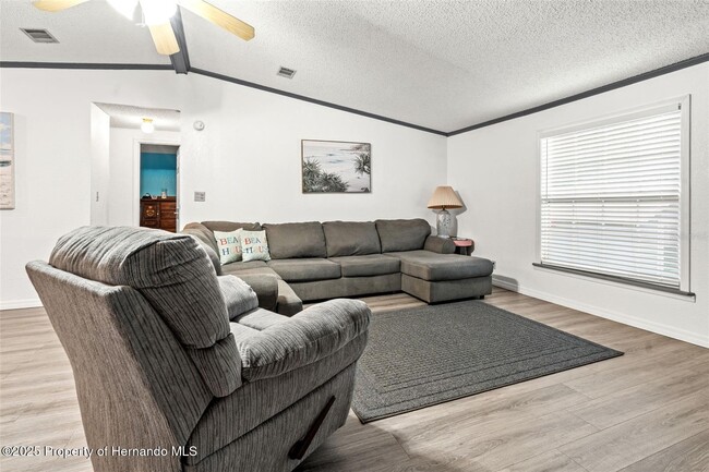 Building Photo - 6901 Richard Dr