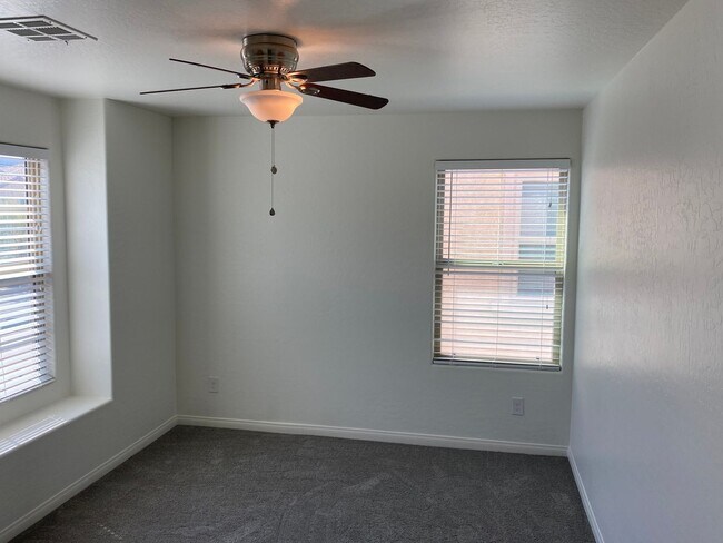 Building Photo - TUSCANY GUARD GATED COMMUNITY. LOTS OF UPGRADES AND HOA AMENITIES