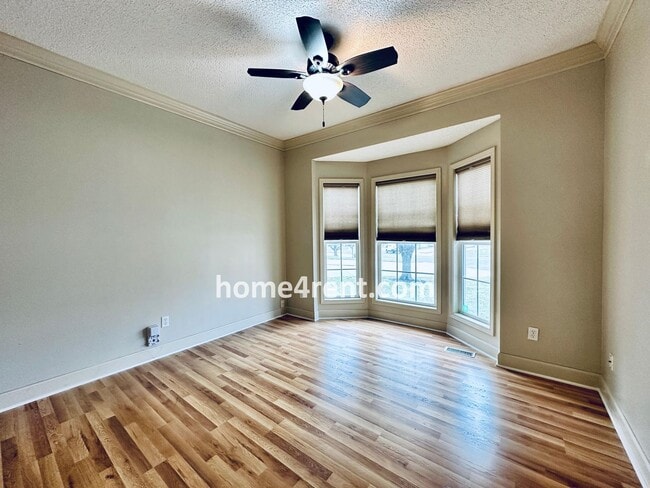 Building Photo - Maintenance Free! Main level Master, Finished Basement and Wood Floors in the Kitchen! *Brand New...