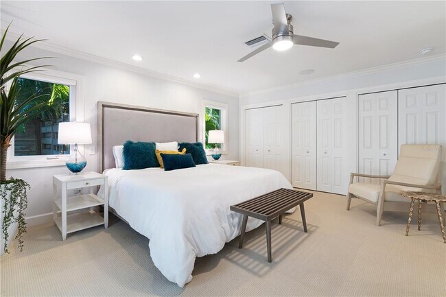 Building Photo - 606 Owl Way