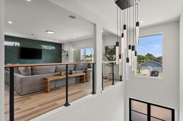 Building Photo - 4029 Ivanhoe Ln