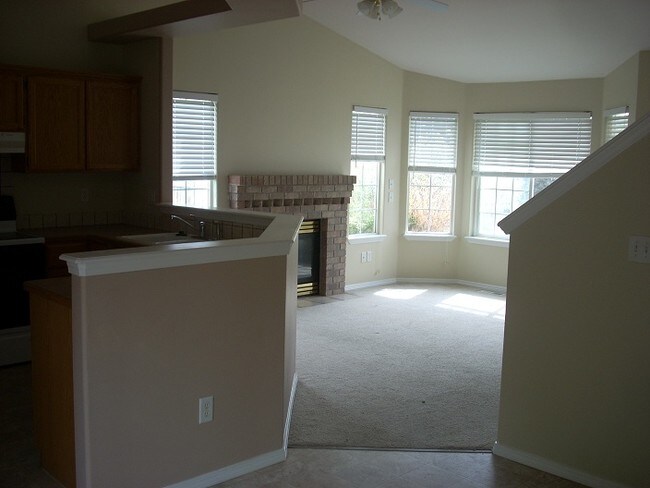 Building Photo - 4004 E Park Ridge Dr