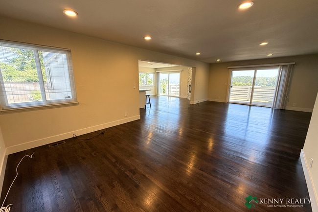 Building Photo - Spacious 5-Bedroom Home with Large Backyard in San Bruno