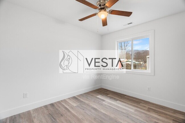 Building Photo - 59 Scates St