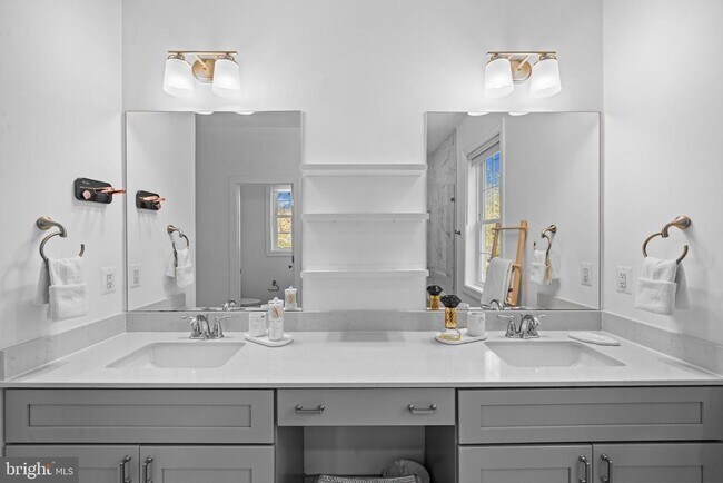 Building Photo - 3803 Estel Rd