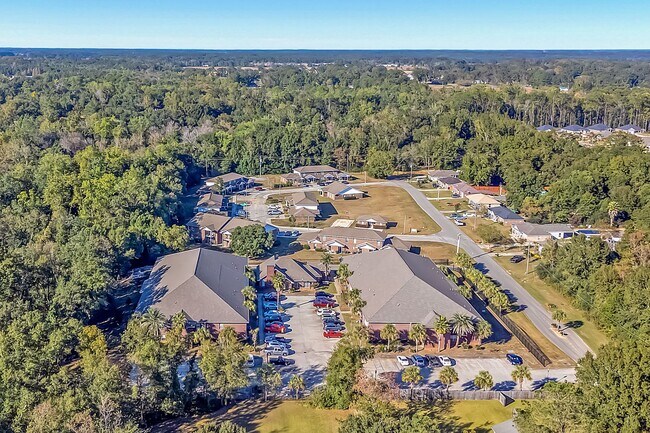 Building Photo - Crown Molding & Granite Kitchens********* Renovated 2 Bedroom 1.5 Bath********* Beautiful Townhom...