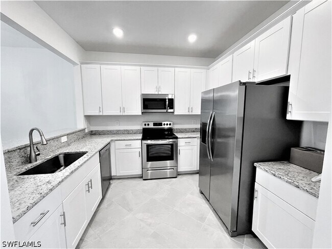 Building Photo - 14243 Pine Lodge Ln