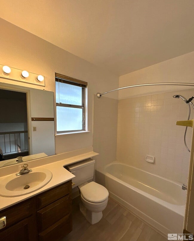 Building Photo - 2711 Perro Ct