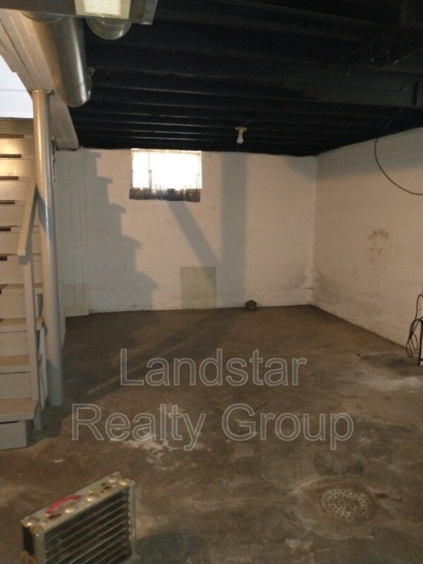 Building Photo - 1105 Berry Blvd