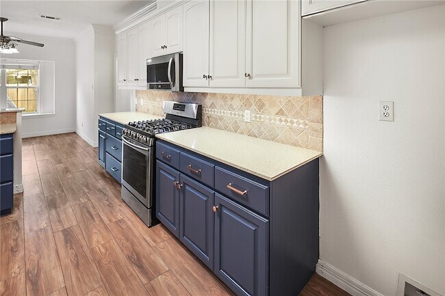 Building Photo - 3209 Salzburg Ct