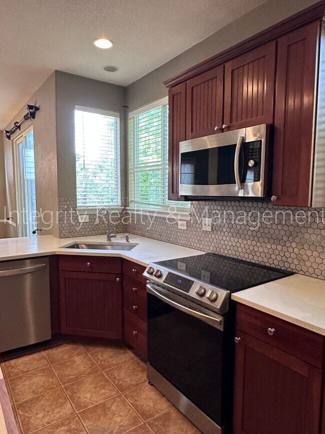 Building Photo - 10644 Wildhurst Cir