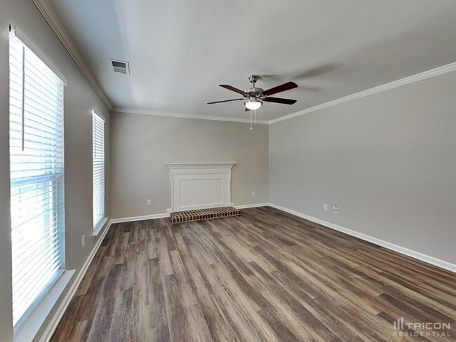 Building Photo - 2826 Bricker Dr