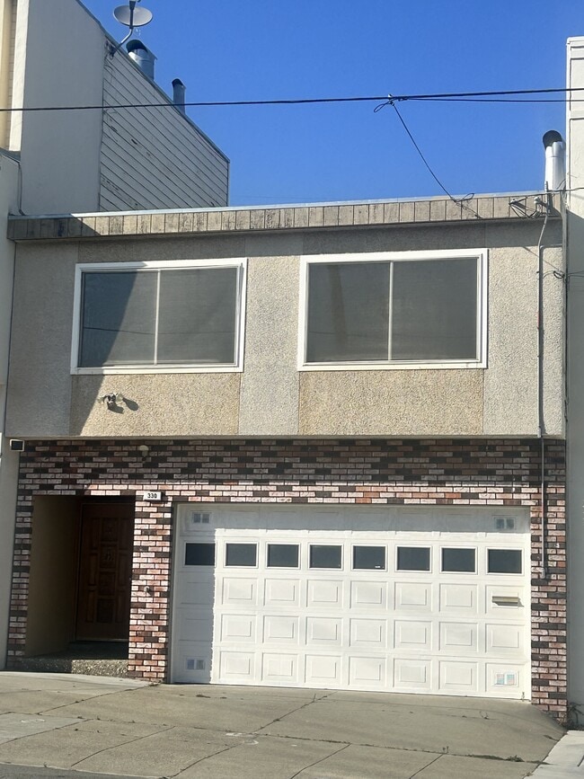 Building Photo - 330 Leland Ave