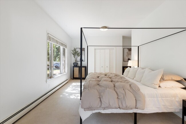 Building Photo - Open Concept Historic Home in Downtown Boz...