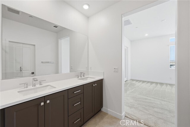 Building Photo - 158 Restore