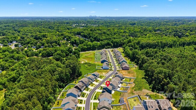 Building Photo - 5041 Mooreland Oaks Way