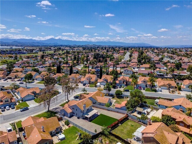 Building Photo - 8608 Oakthorn Cir