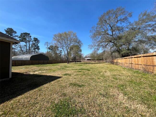 Building Photo - 30023 Rosebud St