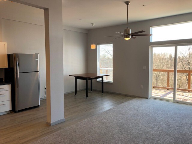 unit 8 livingroom - 300 Fairview Ave