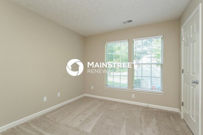 Building Photo - 4 Bedroom Pet-Friendly Home in Acworth, GA with Main Street Renewal