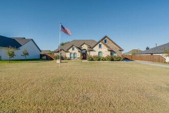 Building Photo - Stunning 3-bedroom, 2-bathroom home on an over-sized lot in Aledo ISD!