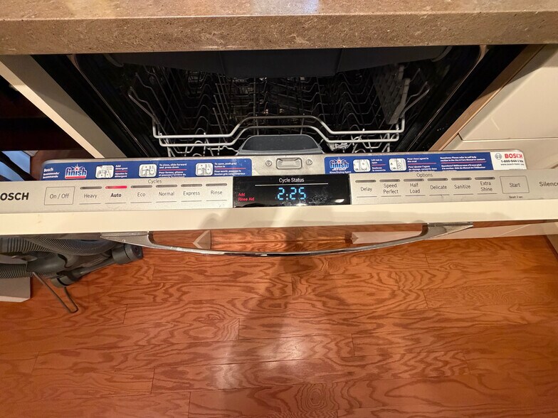 Built in Quiet Dishwasher - 5565 Seminary Rd