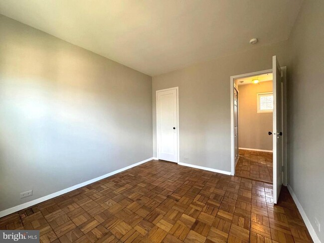 Building Photo - 1726 Preston Rd