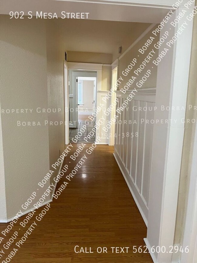 Building Photo - **1ST MONTH RENT FREE**STUNNING 3BEDROOM |...