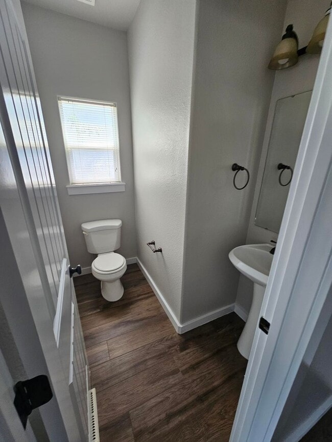 Building Photo - 6214 N Silver Elm Way