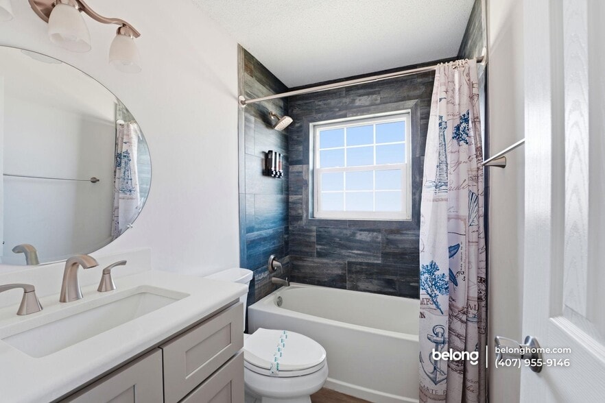 Building Photo - 2020 Oriole Ln