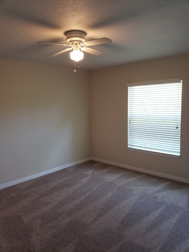 Building Photo - $1495.00 - 3/2/1 - Duplex - Lease Break Sp...