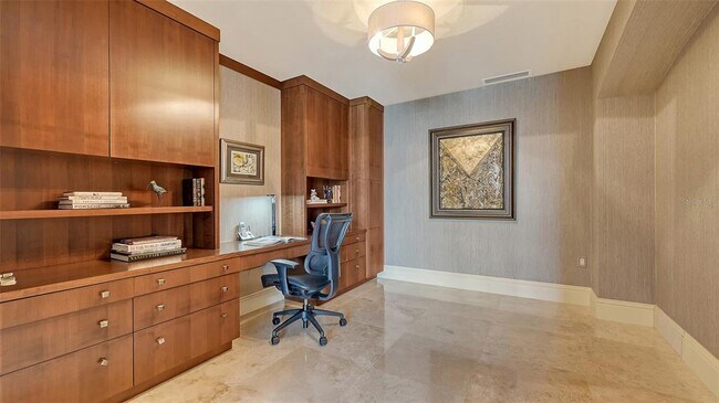 Building Photo - 464 Golden Gate Point