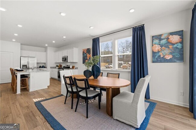 Building Photo - 2546 States Ave