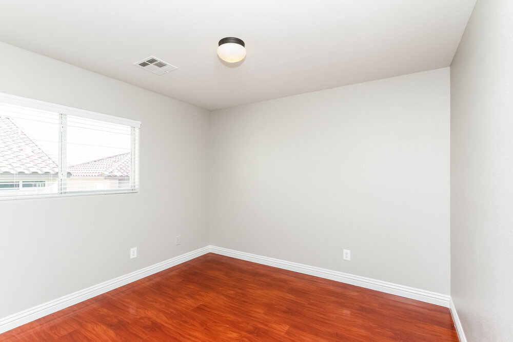 Building Photo - 84 Japonica Ave