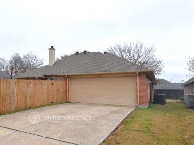 Building Photo - 1301 Woodthorpe Dr