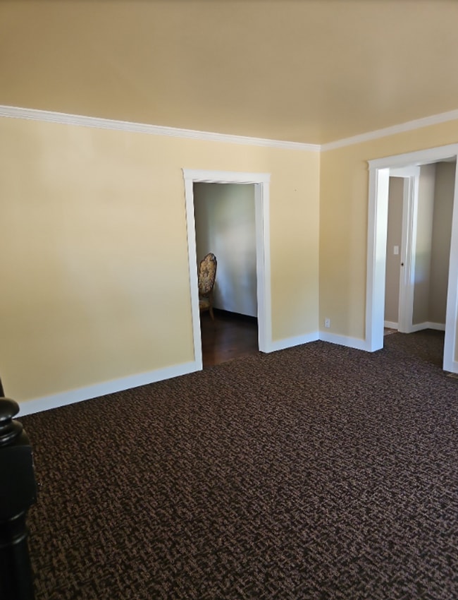 Building Photo - Spacious Two Story, 4 Bedroom, 4 Bathroom ...