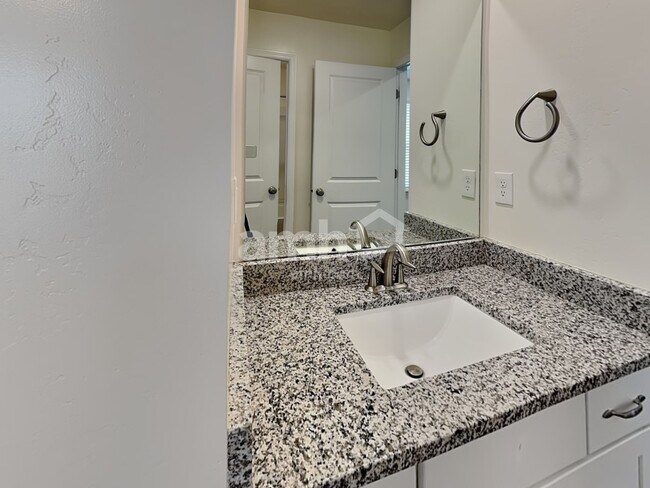 Building Photo - 2335 S Wild Horse Way