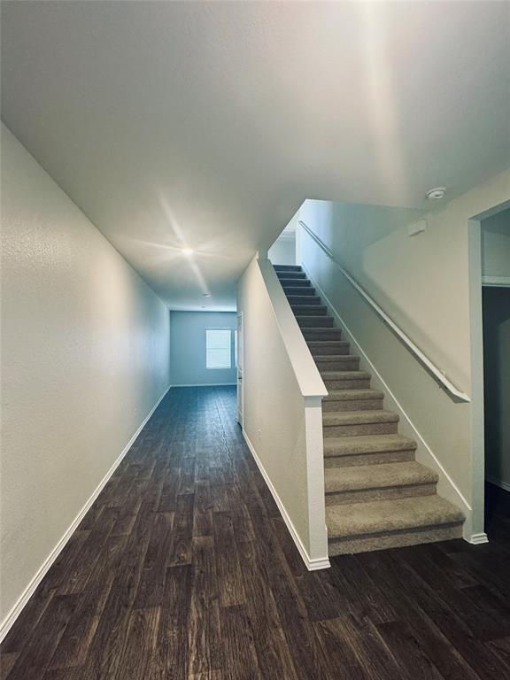 Building Photo - 13000 Roving Pass